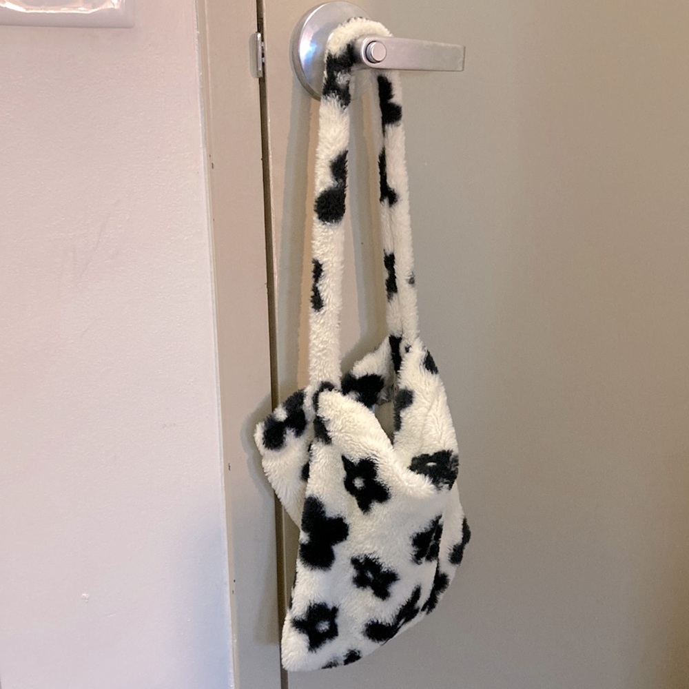Patterned Fuzzy Fur Tote Bag